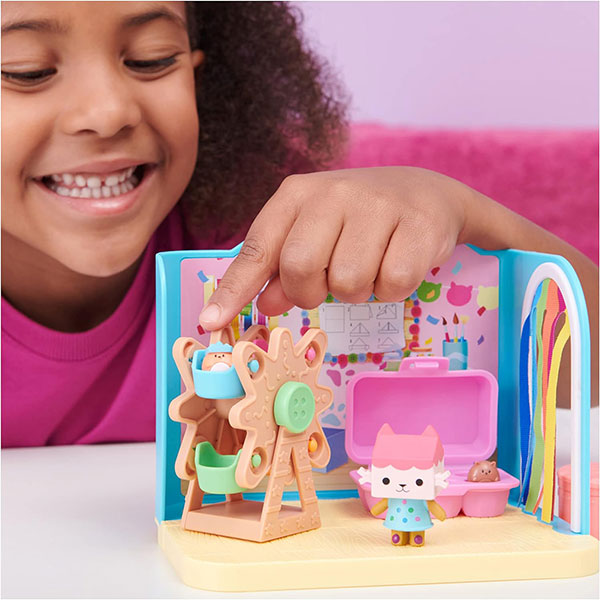 immagine-2-spin-master-gabby-dollhouse-stanza-darte-ean-0778988380963